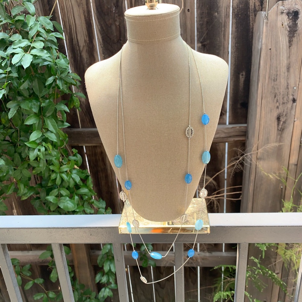 Double stranded turquoise stone necklace - Picture 2 of 4